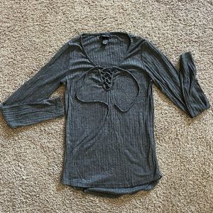 RUE 21 GRAY LONG SLEEVE TOP SZ SM